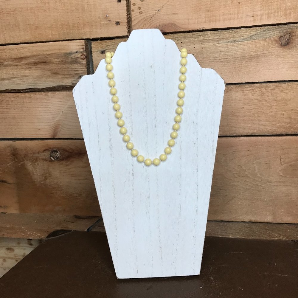 VTG - light sunny yellow beaded necklace 19" long vintage 1960s